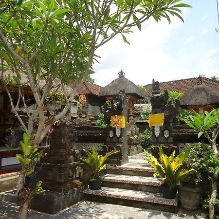Ubud Tri Upasedana House 2 テガララン エクステリア 写真